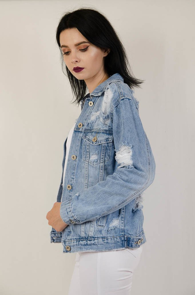 Kurtka jeansowa z licznymi przetarciami