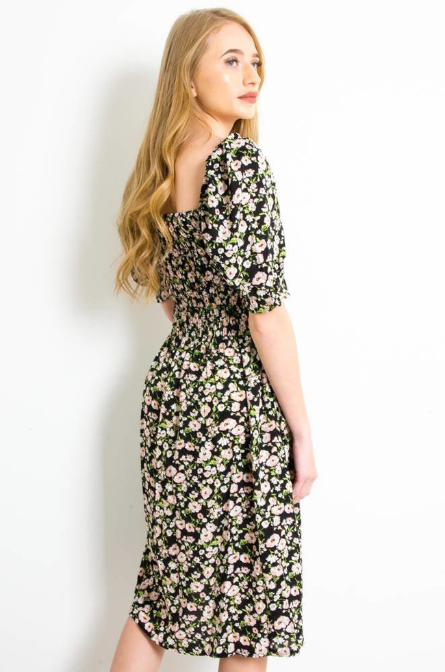 CZARNA SUKIENKA Z BUFKAMI W RÓŻOWE KWIATY
