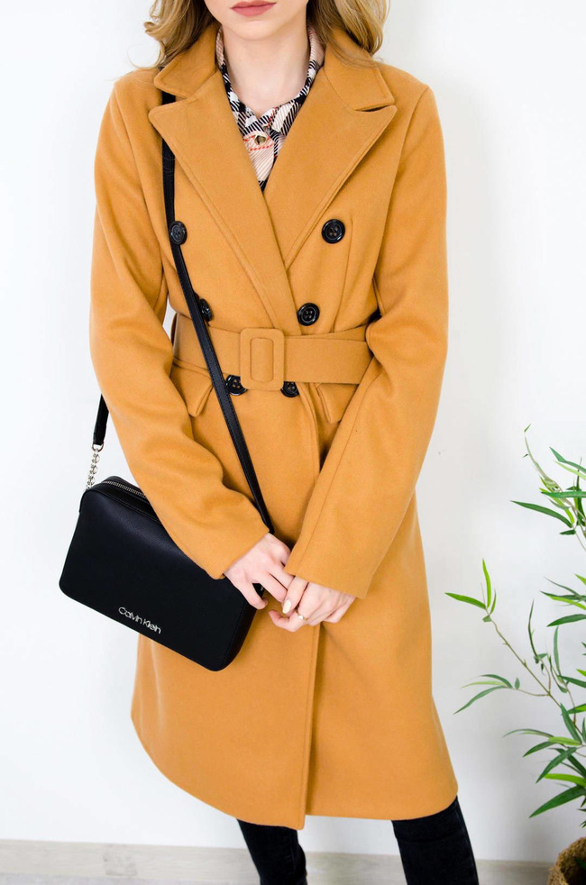 DŁUGI BRĄZOWY TALIOWANY PŁASZCZ 