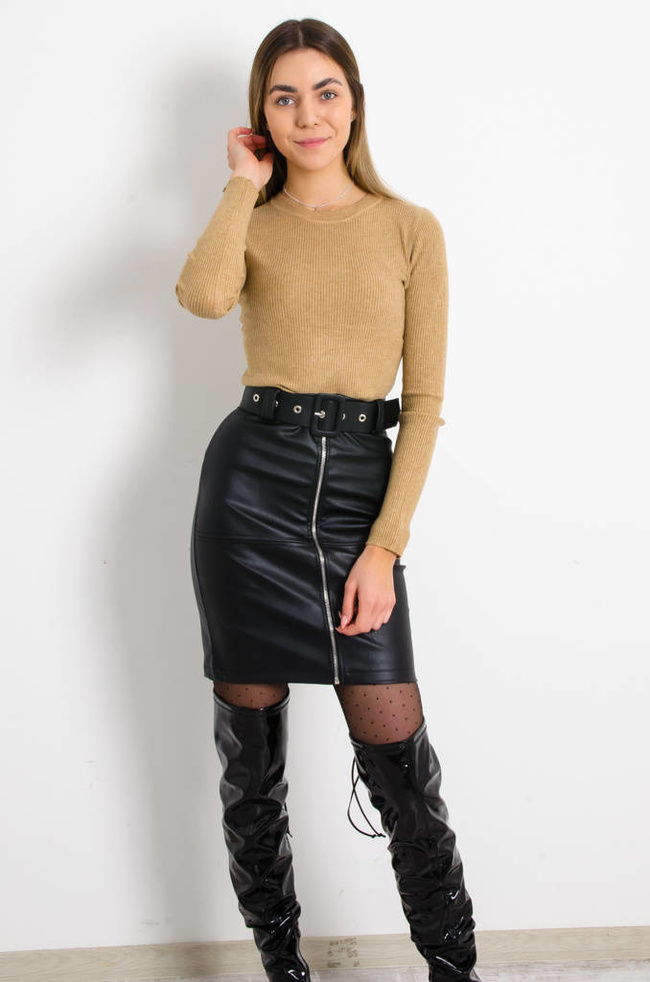 CZARNA SPÓDNICA Z IMITACJI SKÓRY Z OZDOBNYM ZAMKIEM+ PASEK 