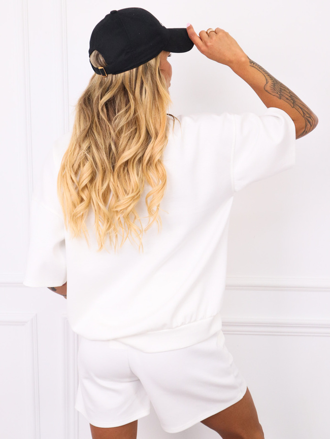 KOMPLET SZORTY+ T-SHIRT Z NASZYWKĄ- BIAŁY