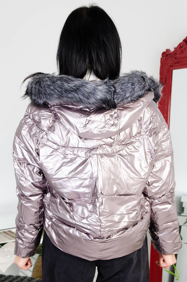 KRÓTKA RÓŻOWA METALICZNA KURTKA Z FUTERKIEM