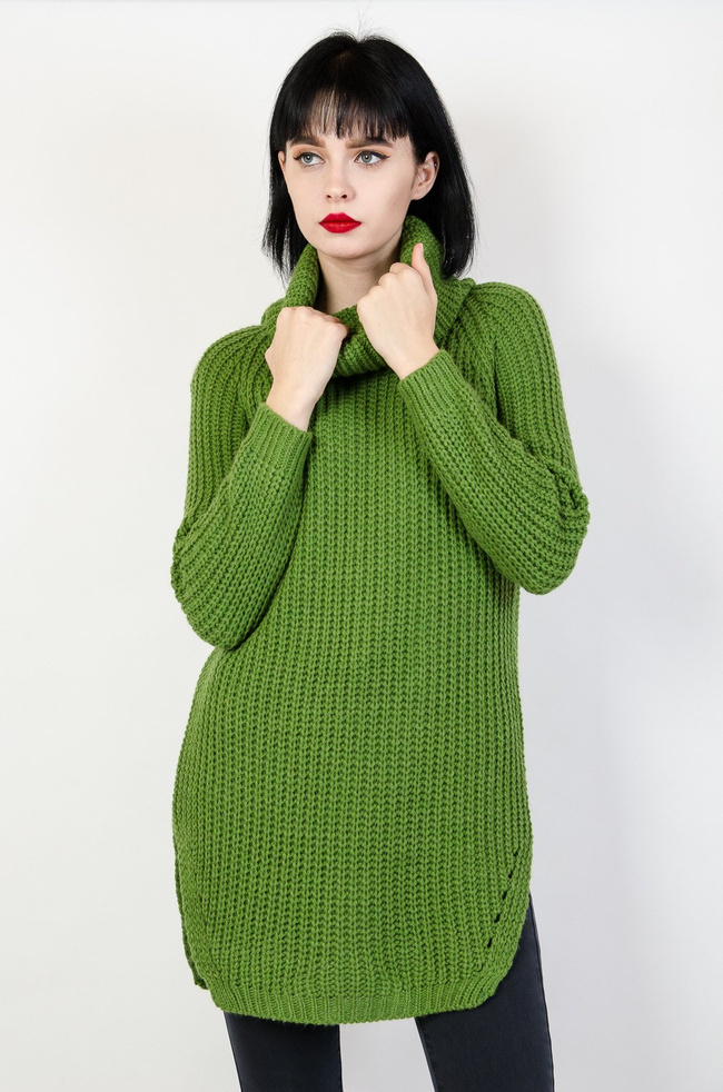 Zielony asymetryczny sweter z golfem