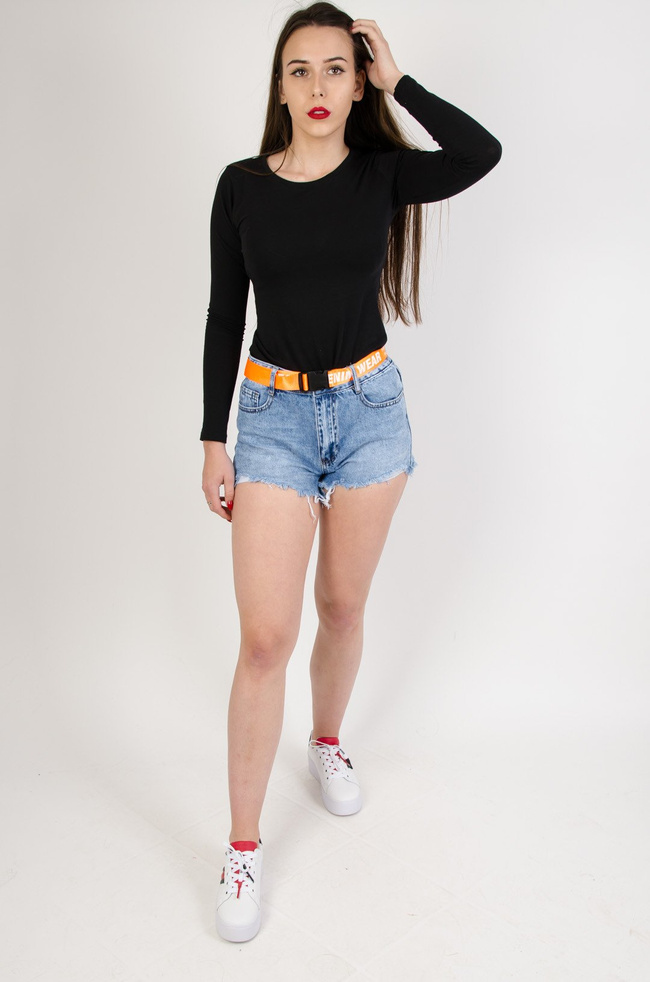 Jeansowe szorty z przetarciami + pasek