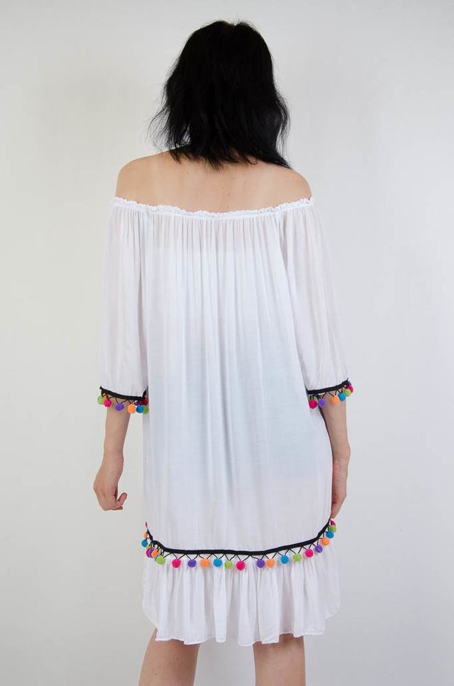 BIAŁA TUNIKA Z KOLOROWYMI POMPONIKAMI 