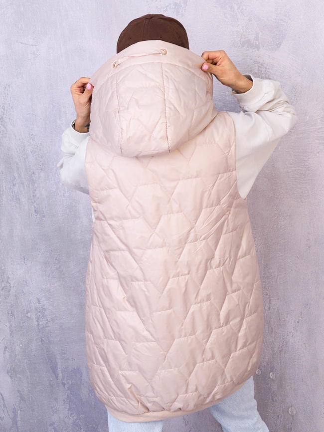 ASYMETRYCZNA KAMIZELKA Z OZDOBNĄ NASZYWKĄ- BEŻOWA