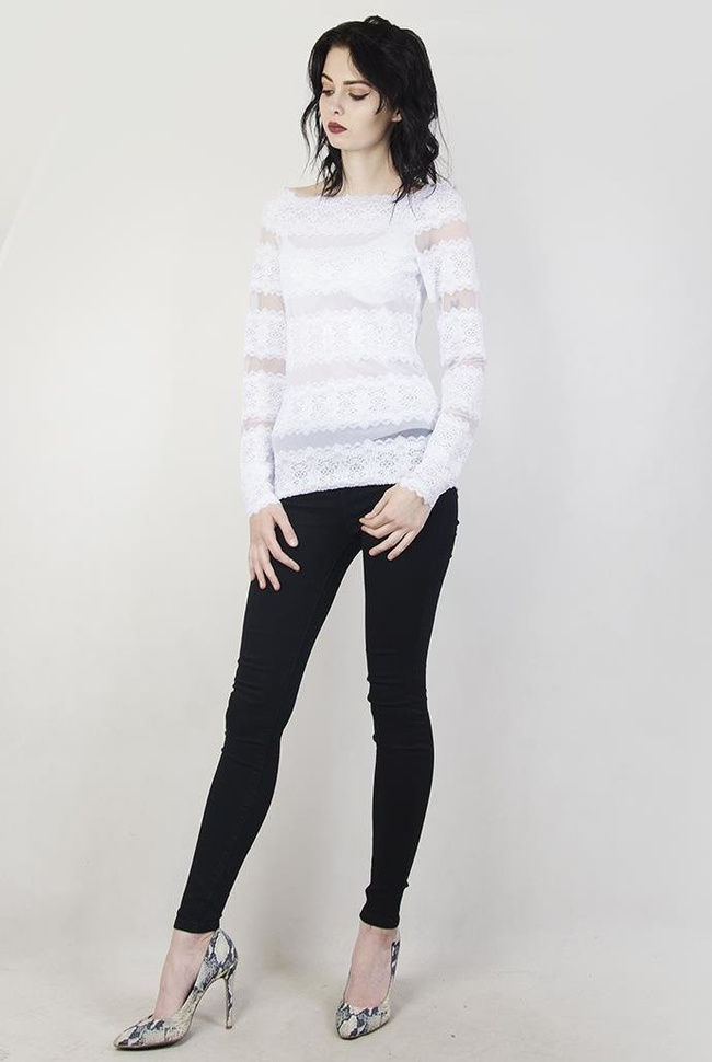 Biała bluzka z długim rękawem, ze wstawkami z koronki