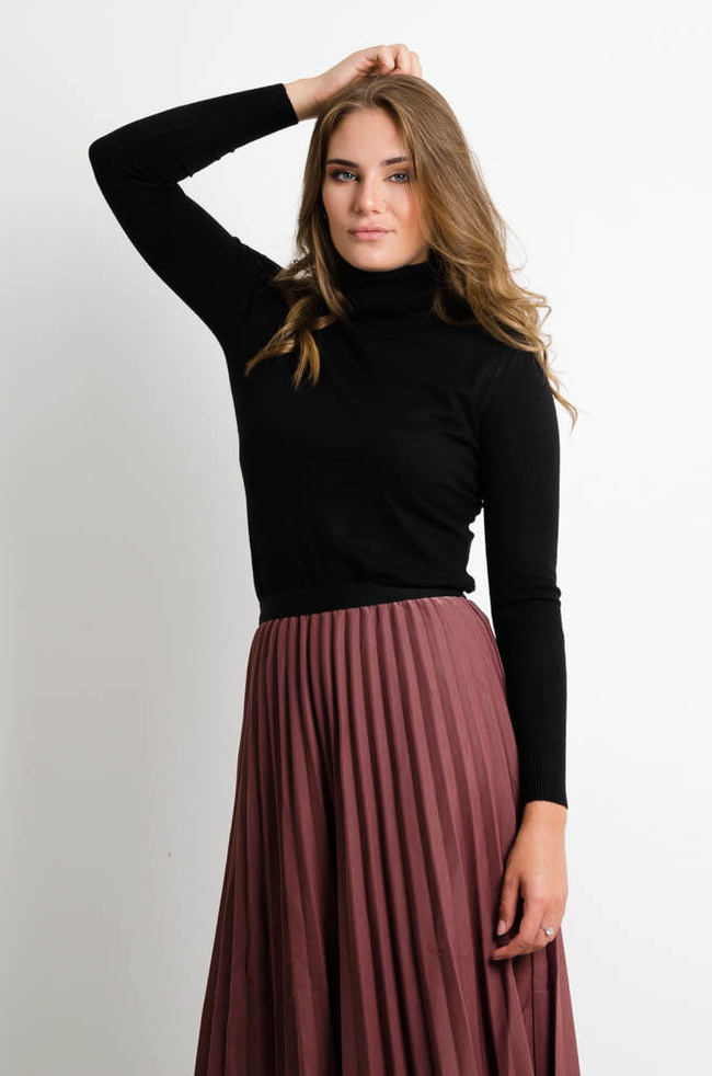 CZARNY GŁADKI GOLF Z WISKOZY