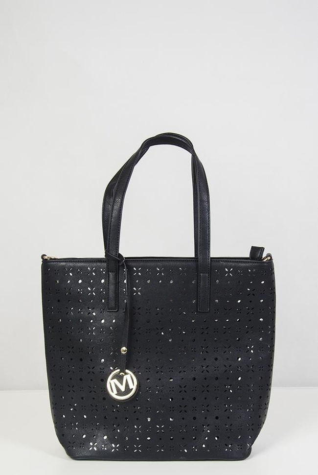 Czarna torebka ażurowa, z zawieszką