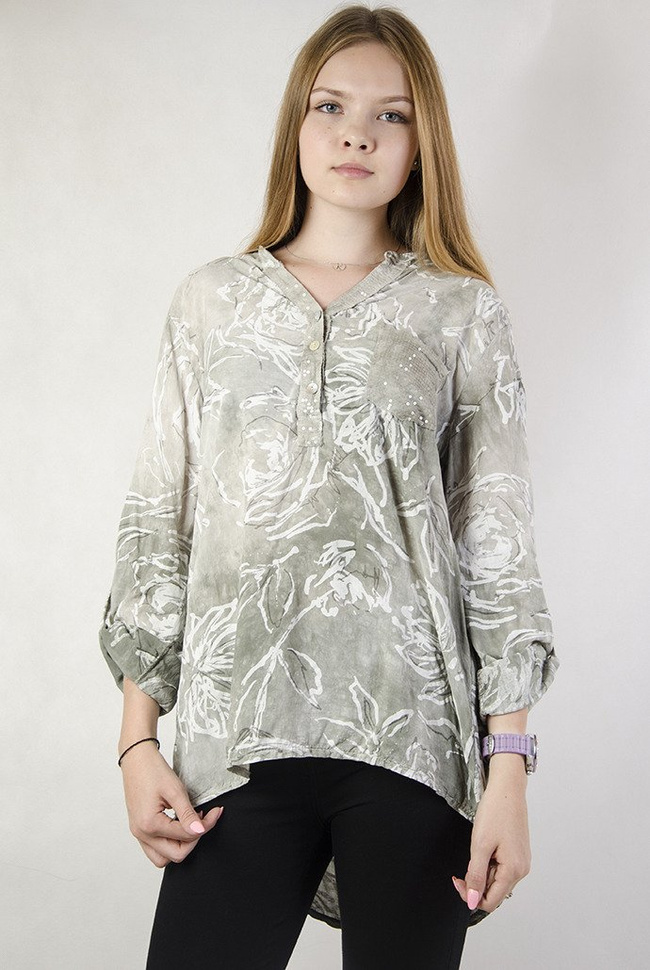 Zielona koszula w białe wzory