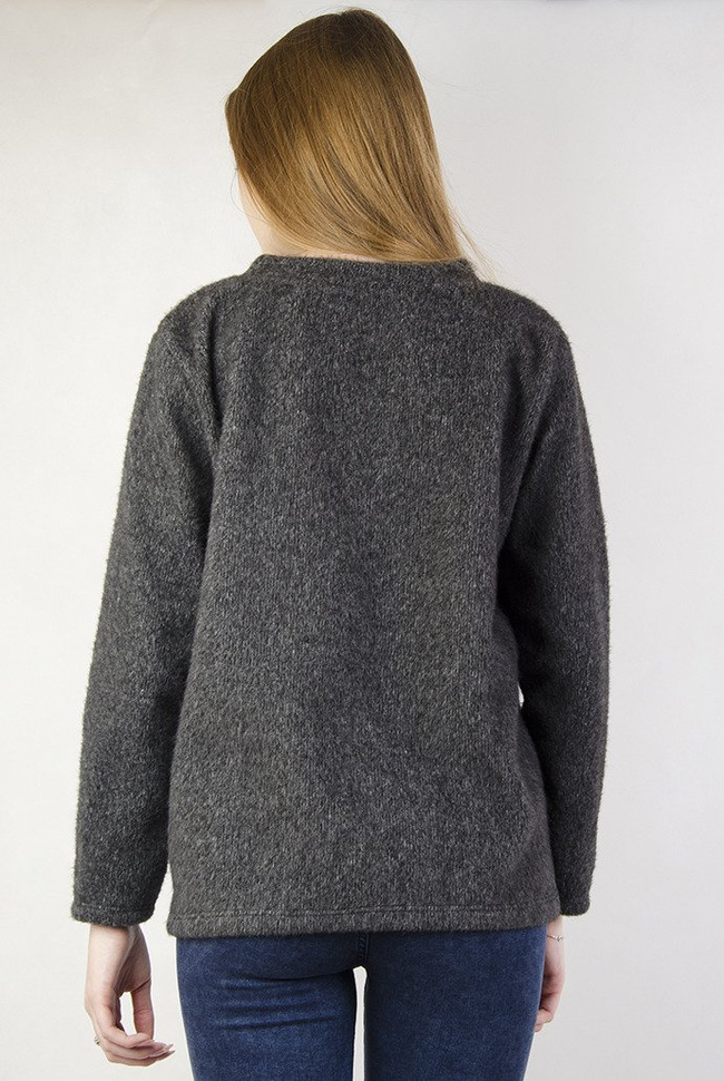 Ciemnoszary sweterek z perełkami z przodu