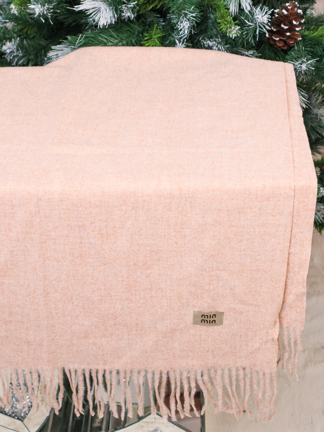 KLASYCZNY SZAL DZIANINOWY Z FRĘDZLAMI- PUDROWY