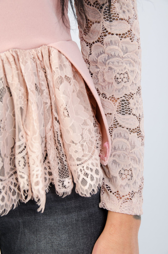 RÓŻOWA KORONKOWA BLUZKA Z BASKINKĄ