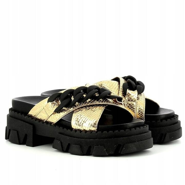 KLAPKI NA PLATFORMIE CARINII CAA1311