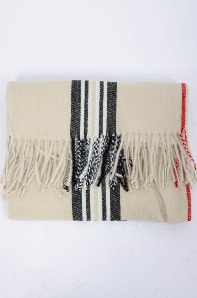 Beżowy szal w kratę