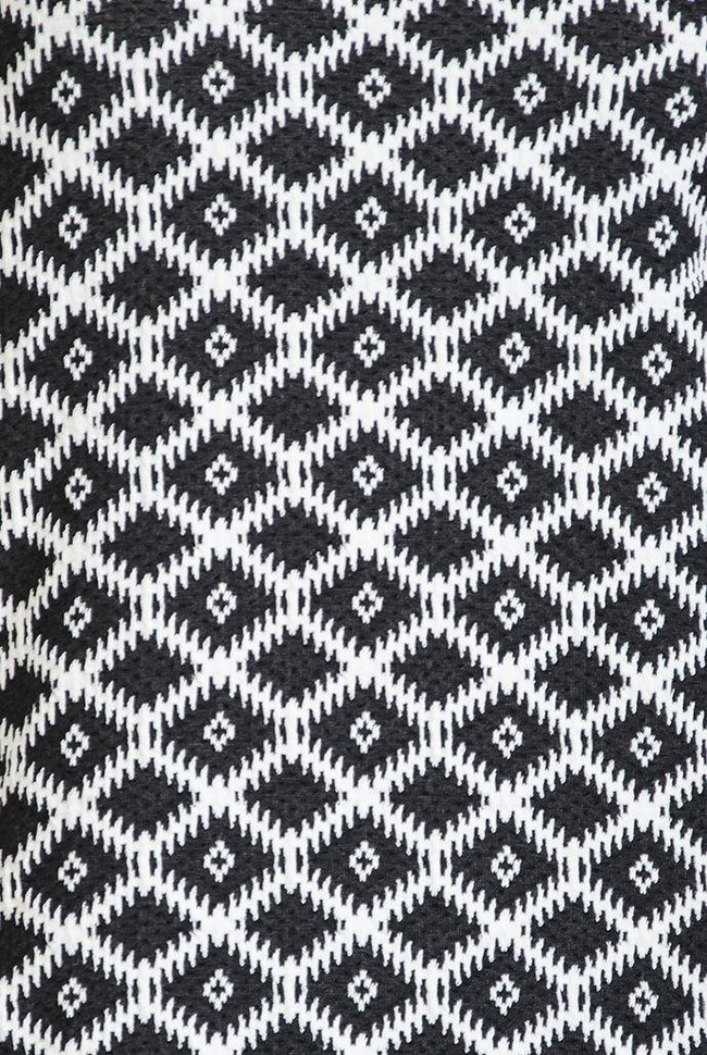 Biało-czarna sukienka w romby