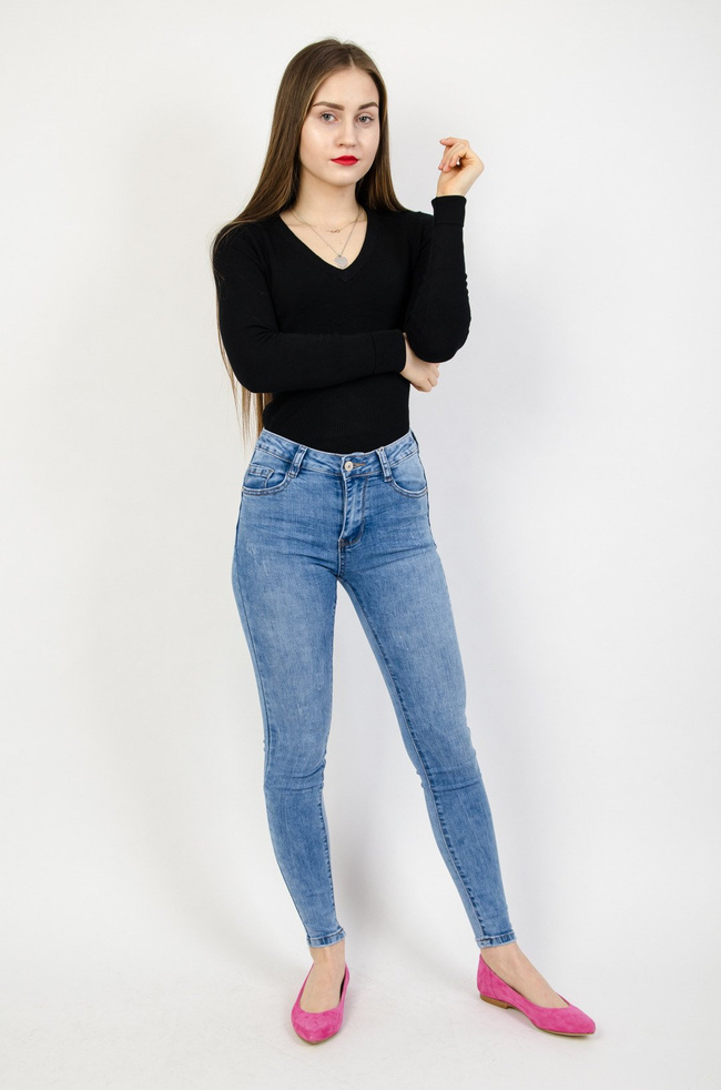 Jasne spodnie jeansowe typu push up