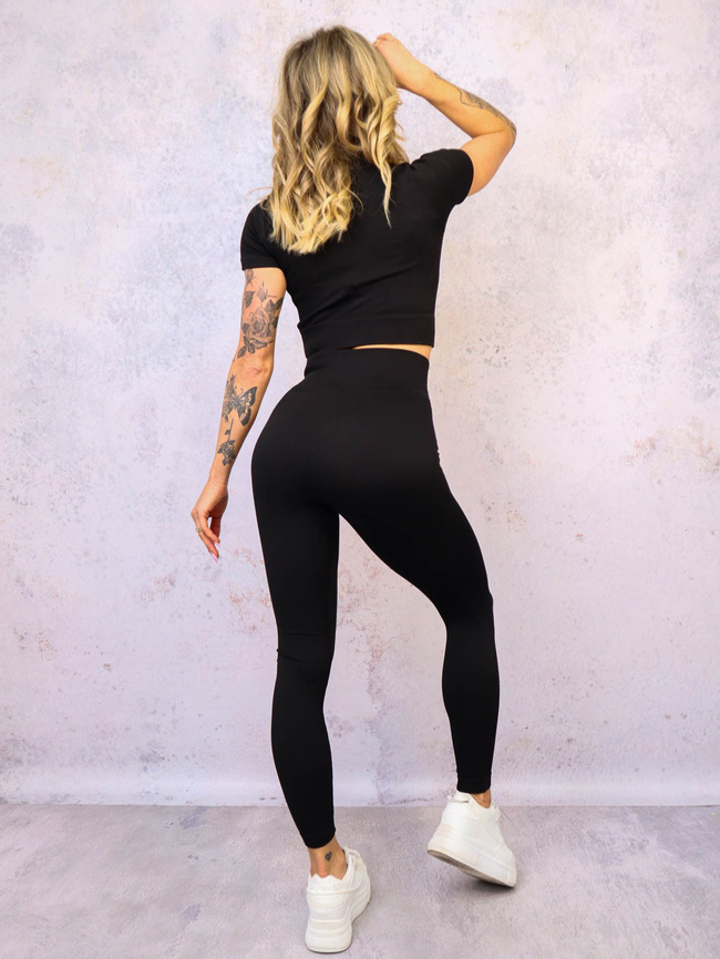 KOMPLET PRĄŻKOWANY LEGGINSY+ TOP ZAPINANY NA ZAMEK- CZARNY