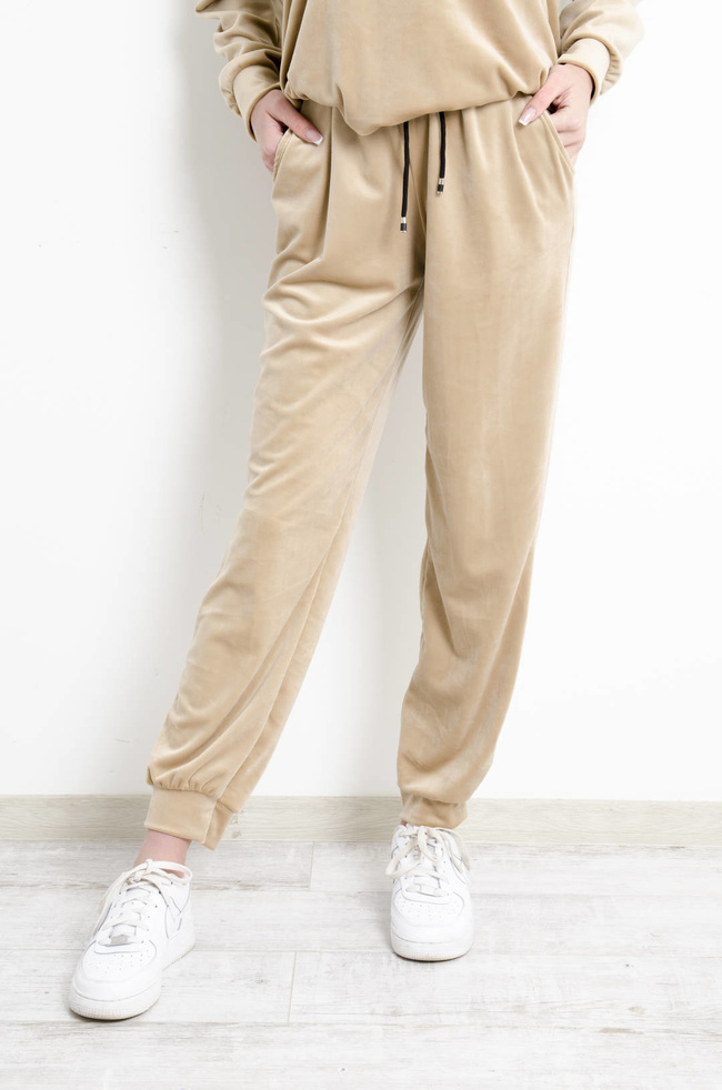 KOMPLET DRESOWY WELUROWY BEŻOWY