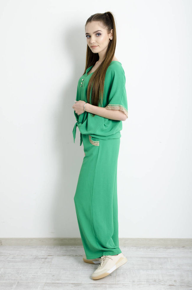 KOMPLET ZIELONY Z OZDOBNYM WIĄZANIEM I KORONKĄ 