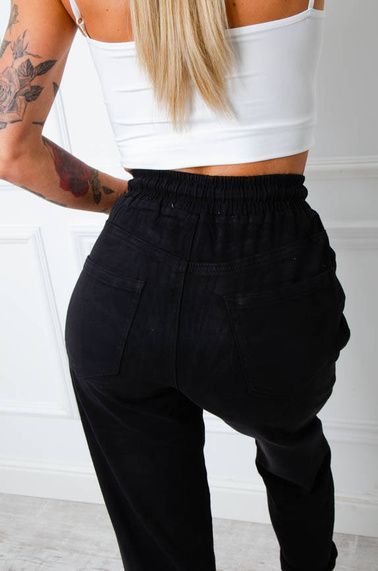 SPODNIE JEANSOWE MOM FIT Z GUMĄ I SZNURKAMI W PASIE- CZARNE