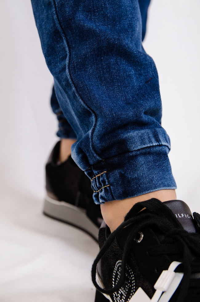 Spodnie jeansowe ze ściągaczami