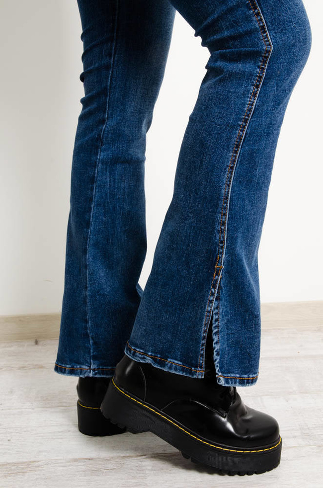SPODNIE JEANSOWE TYPU SKINNY FLARE Z ROZCIĘCIEM NA DOLE 