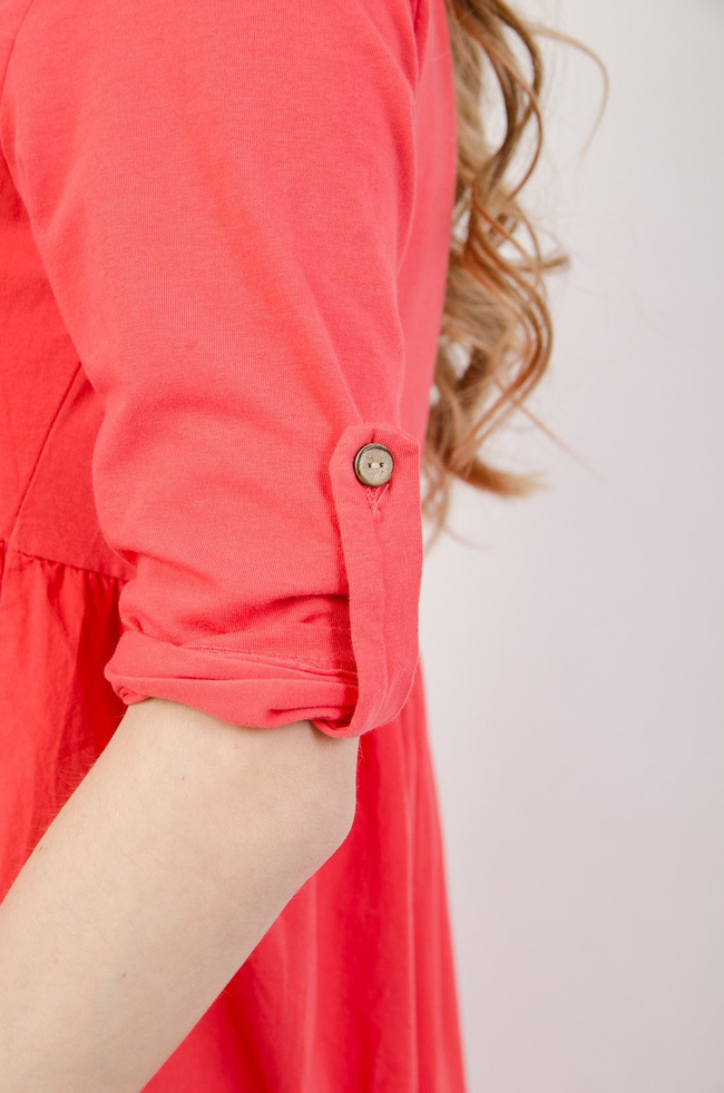 Czerwona luźna sukienka