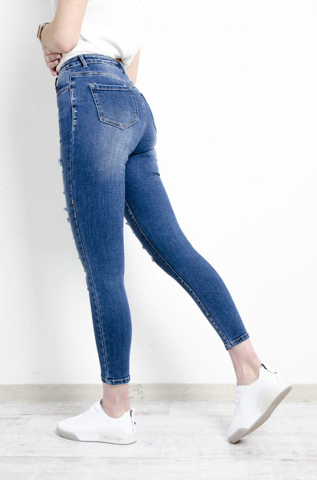 JEANSOWE PRZYLEGAJĄCE SPODNIE Z PRZETARCIAMI- WYSOKI STAN