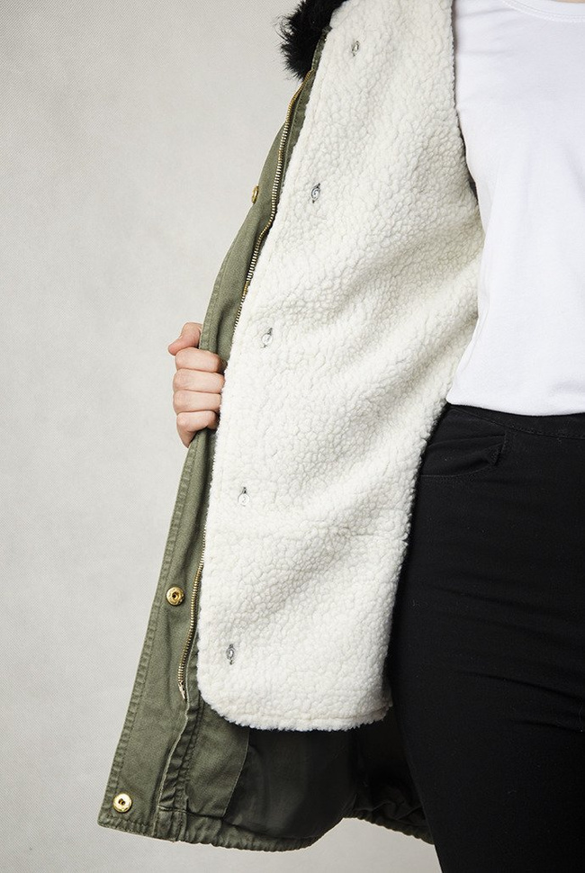 Khaki kurtka parka z czarnym futerkiem