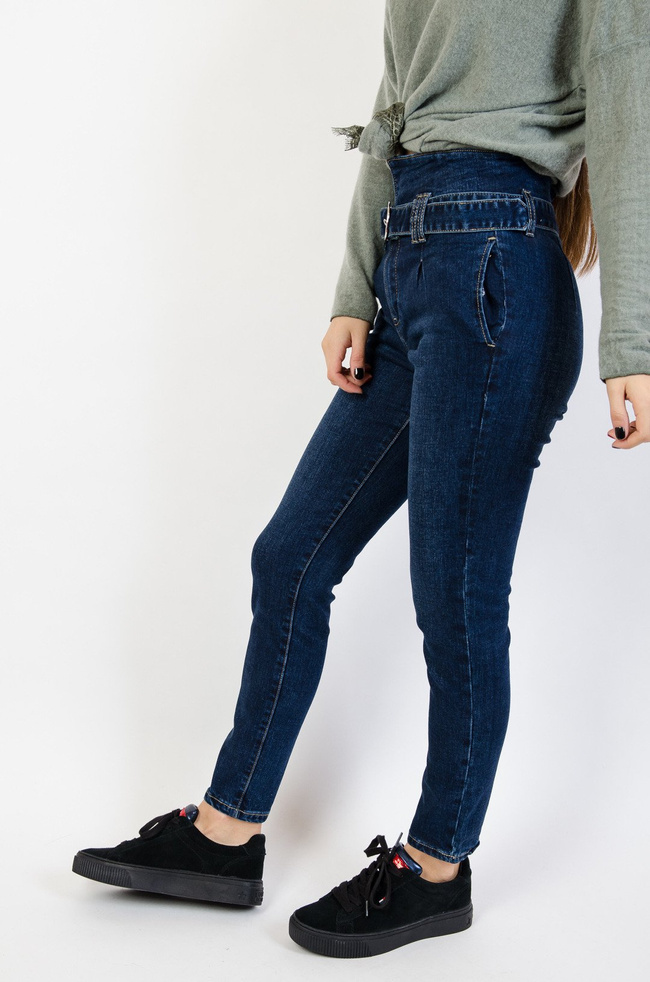 Spodnie jeansowe z wysokim stanem bez kieszeni