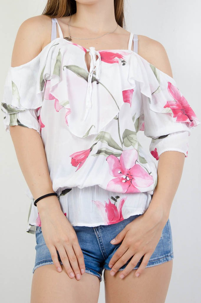 BIAŁA BLUZKA W KWIATY Z WYCIĘTYMI RAMIONAMI