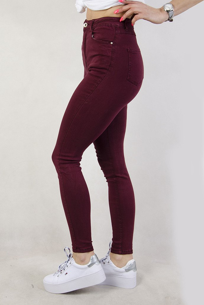 Intensywnie bordowe dopasowane spodnie z wysokim stanem
