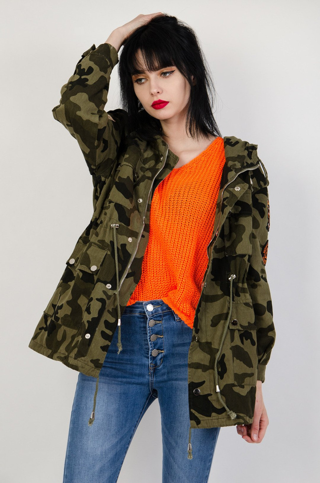 Moro kurtka przejściowa z naszywkami