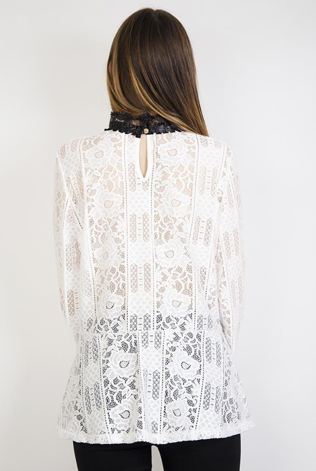 Biała bluzka z baskinką i czarnymi wstawkami