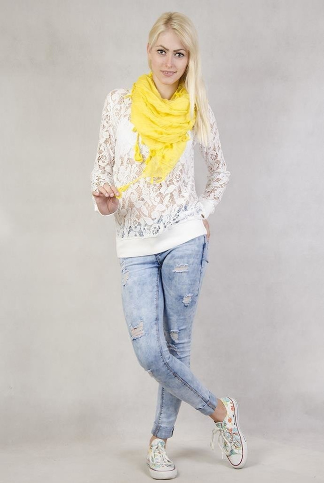 Żółty szal z frędzelkami