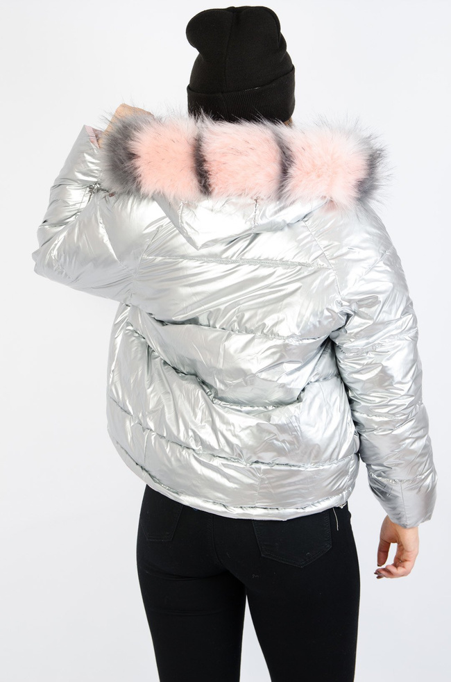 Srebrna metaliczna bomberka z dwukolorowym futerkiem