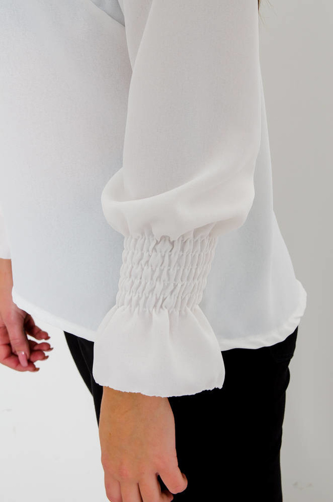 BIAŁA ELEGANCKA BLUZKA Z WYCIĘCIEM I KORONKĄ NA PLECACH 