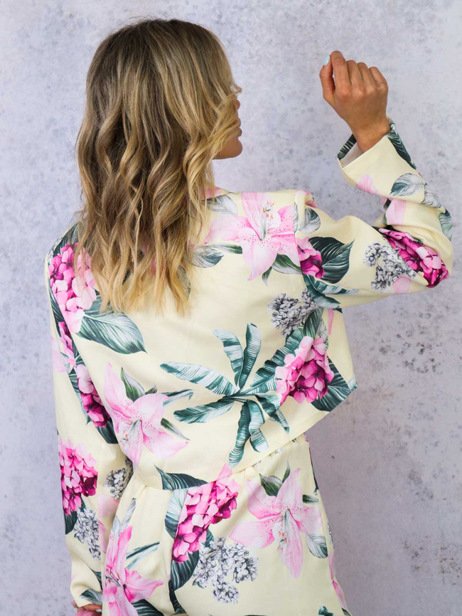 KOMPLET W KWIATY MARYNARKA+ SPÓDNICO-SPODENKI- ŻÓŁTY