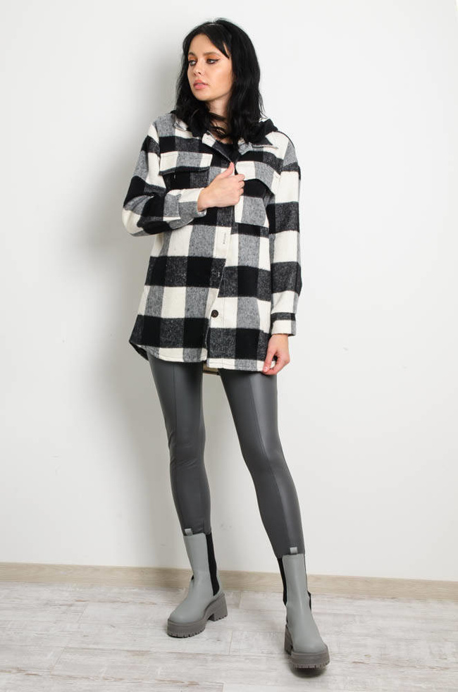 CZARNO BIAŁA KURTKA KOSZULA W KRATĘ Z KAPTUREM