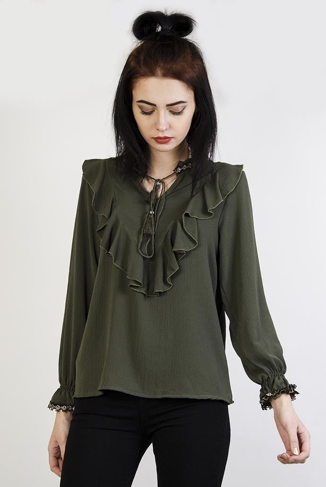 Zielona bluzka z falbanką i wiązaniem przy szyi