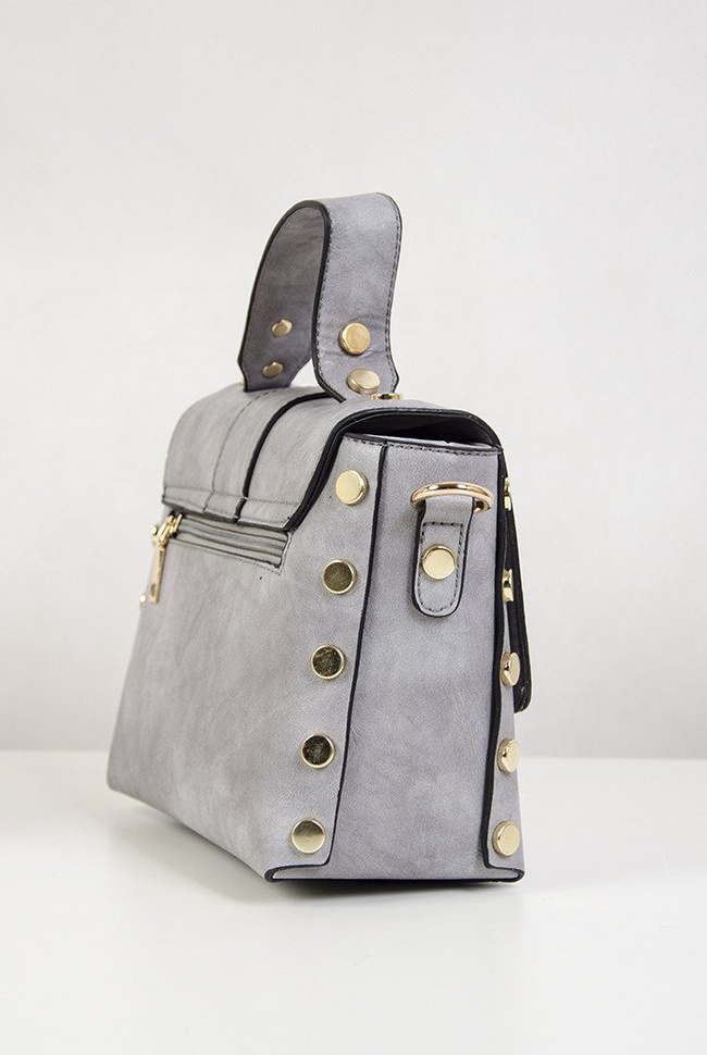 Szara torebka ze złotymi guzikami