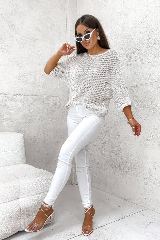 SWETER NIETOPERZ Z CEKINAMI- BEŻOWY