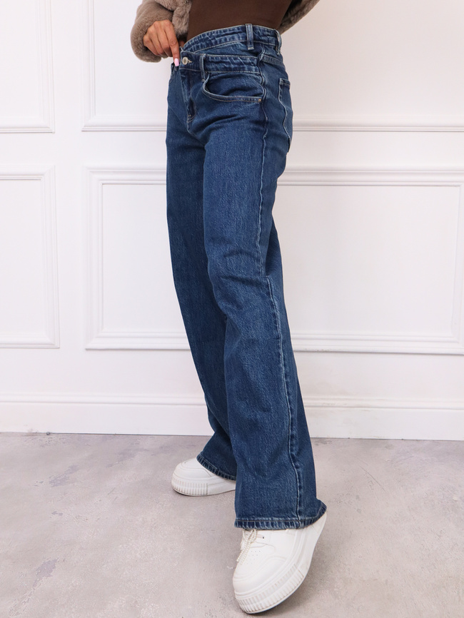 SPODNIE JEANSOWE Z ASYMETRYCZNYM ZAPIĘCIEM