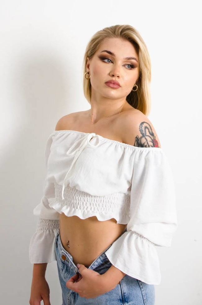 BIAŁA HISZPANKA CROP TOP Z WIĄZANIEM W DEKOLCIE
