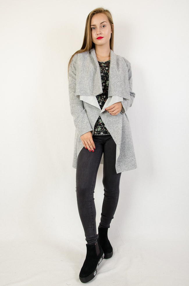 Jasnoszara narzuta z asymetrycznym przodem