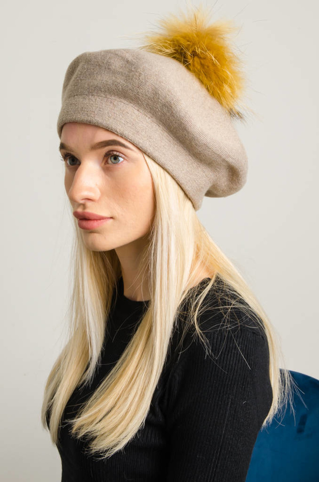 BERET Z POMPONEM- MOKKA