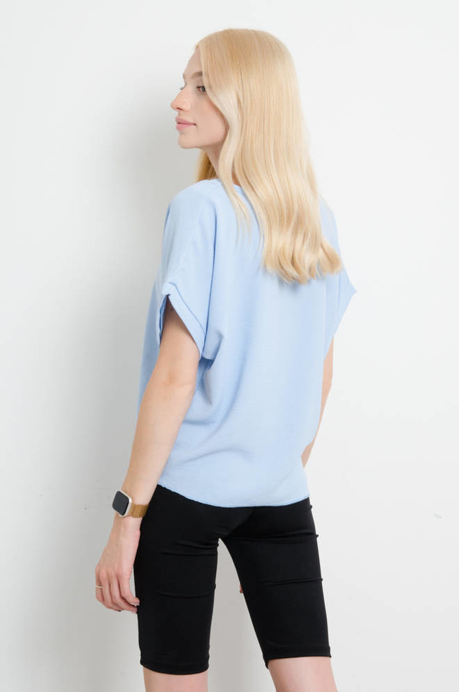 BLUZKA Z WIĄZANIEM DEKOLT V - NIEBIESKA