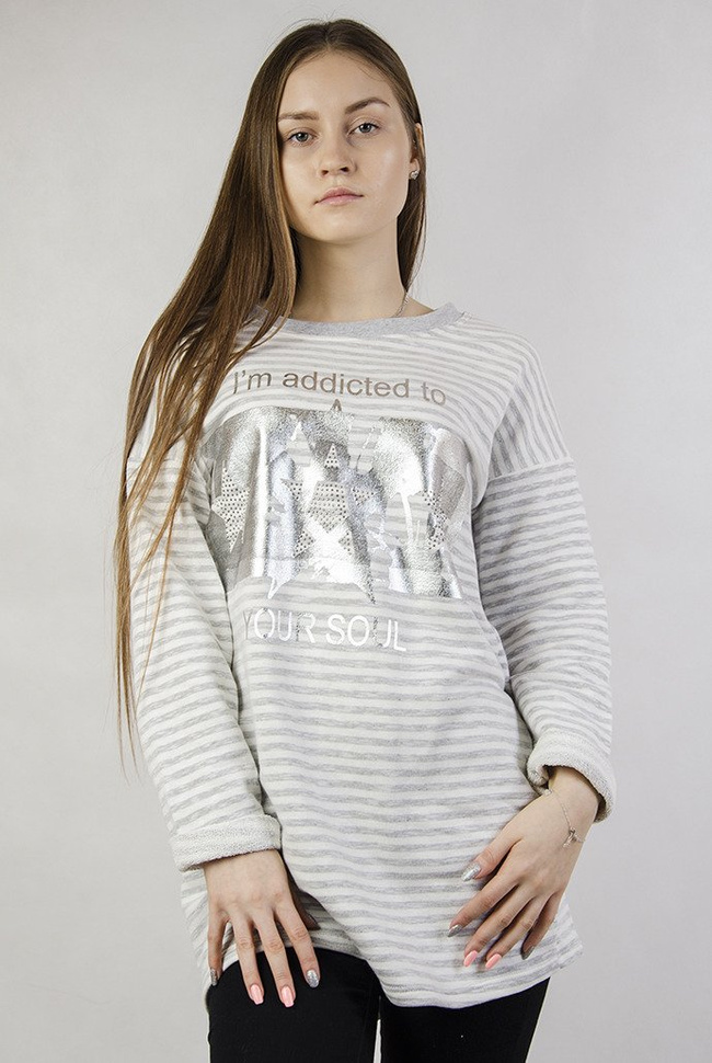 Biała bluzka w jasnoszare paski, z nadrukiem