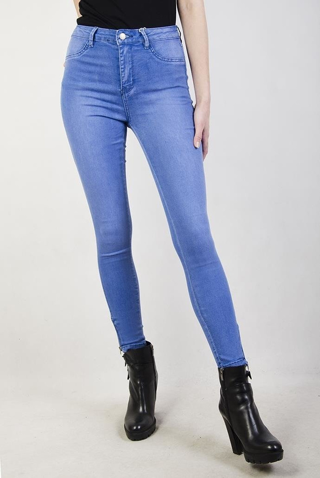 Jasnoniebieskie spodnie jeansowe z zamkami